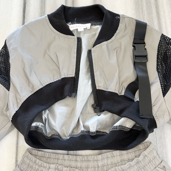 Reflective Silver Shorts & Cropped Jacket Set Rave S - Picture 6 of 13